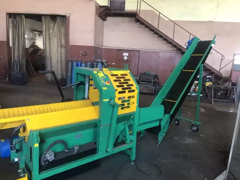 Дровокольная линия Установка раскряжевочная дровокольная МТС-208