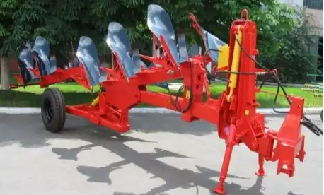 Плуг 5-ти корпусный полунавесной оборотный ПО-4+1-40К