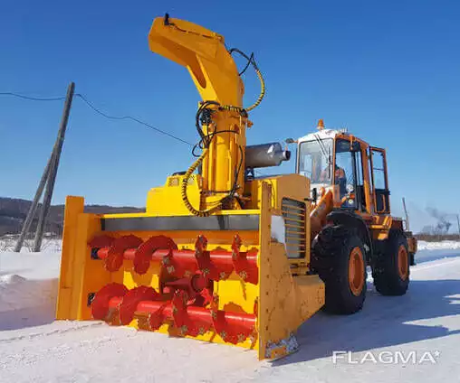 Снегоочиститель с автономным двигателем для фронтальных погрузчиков