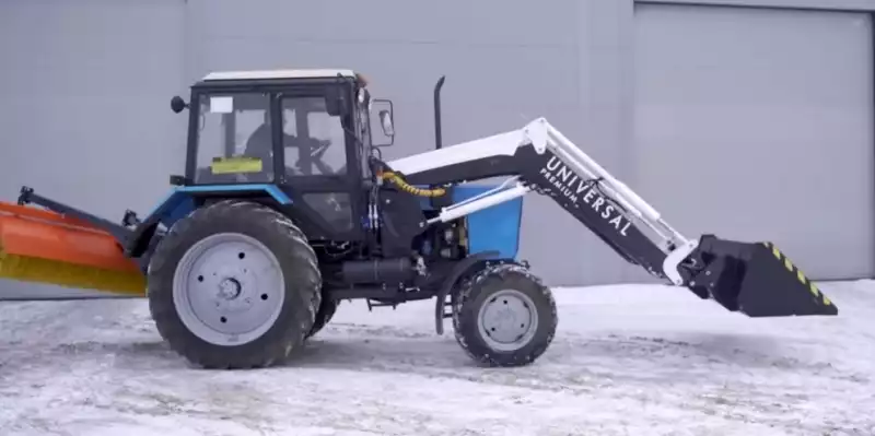 (КУН) Навесной погрузчик универсал PREMIUM с ковшом 0,8 м3.