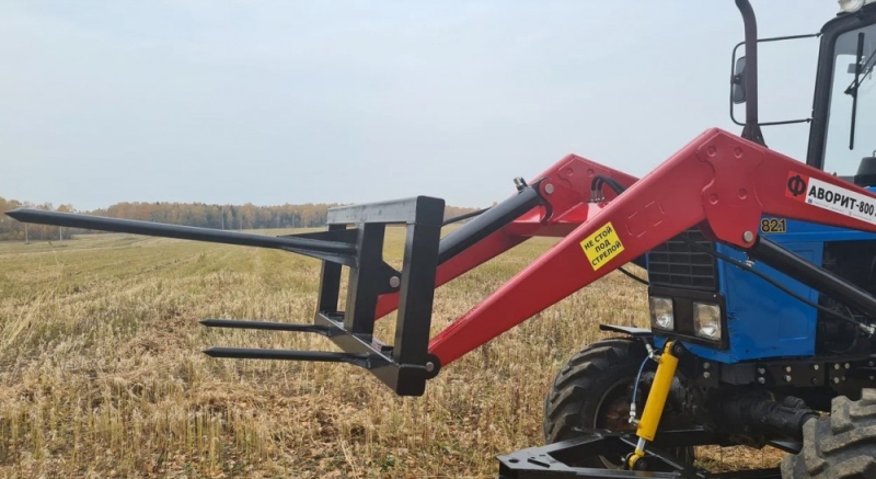 Погрузчик (КУН) ПКУ-0,8 на трактор МТЗ-50/ МТЗ-80/82 с ковшом фронтальный V=0,65м³ L=2000мм