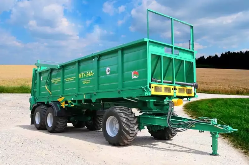 Машина для внесения твердых органических удобрений МТУ-24А-1