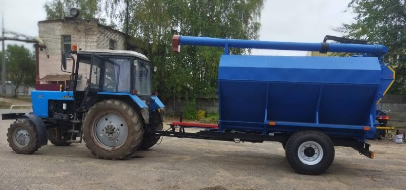 Загрузчик сухих кормов прицепной ЗСК-10П