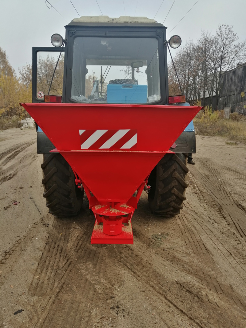 Пескоразбрасыватель РН-1.3