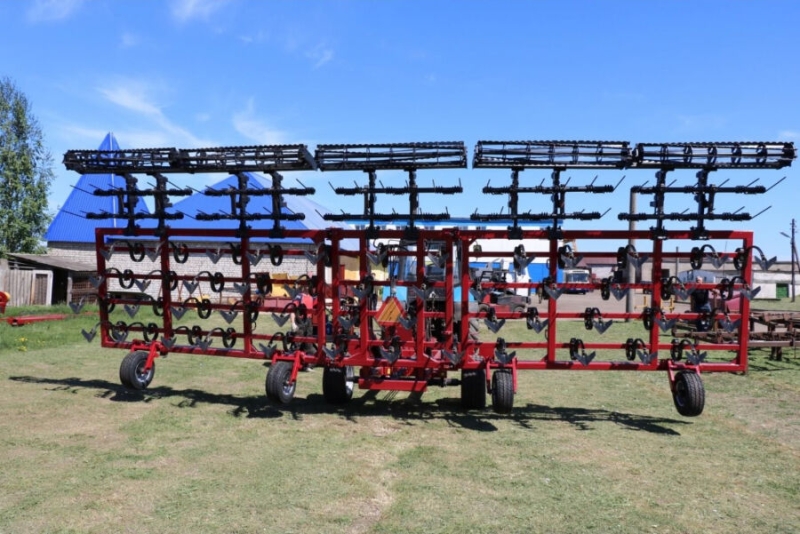 Культиватор универсальный КПМ-6 ЕВРО с пружинно-катковой приставкой