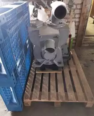 Установка для откачки воды на трактор МТЗ-80/82.1 (водоотливная установка)